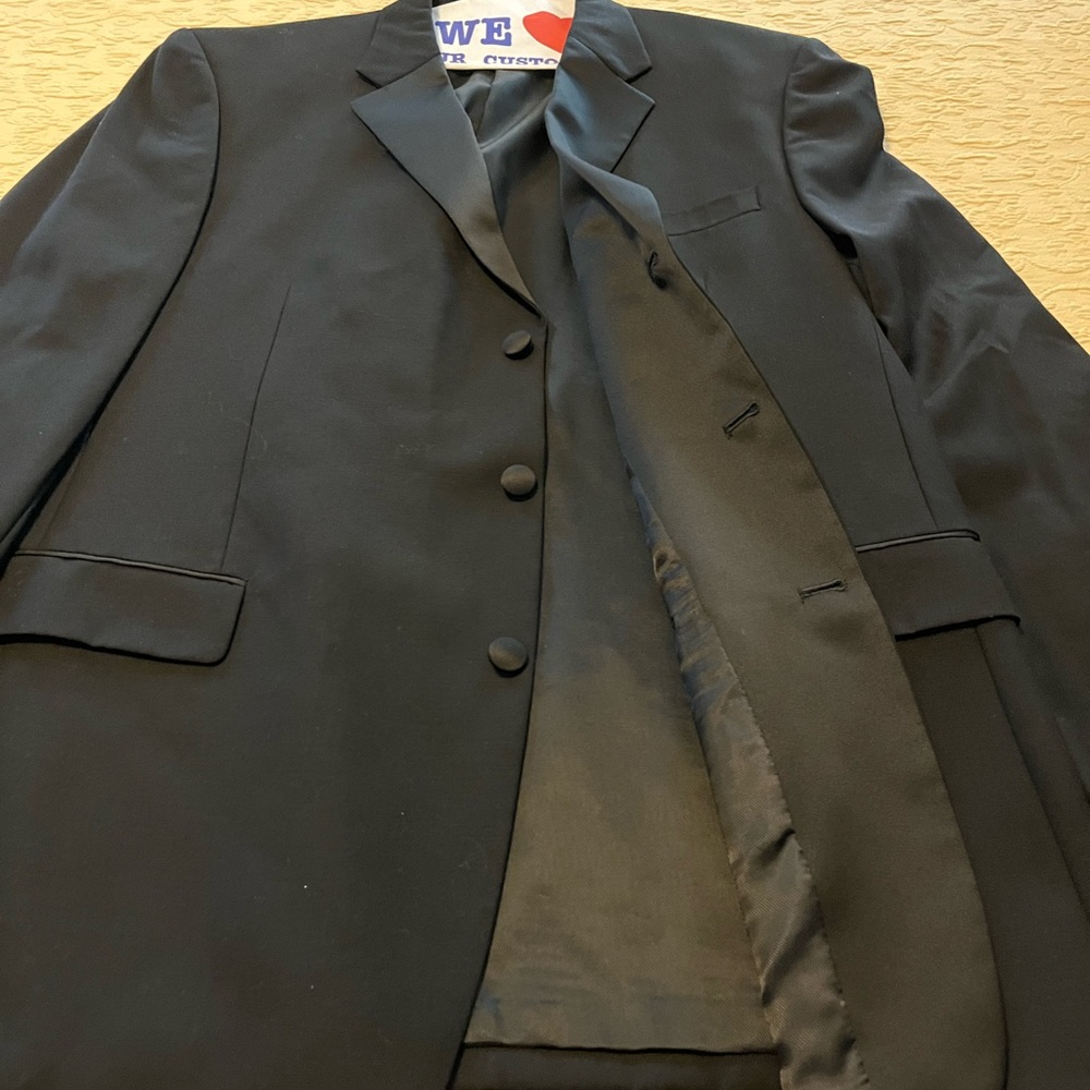 S and K Men’s Tuxedo Jacket